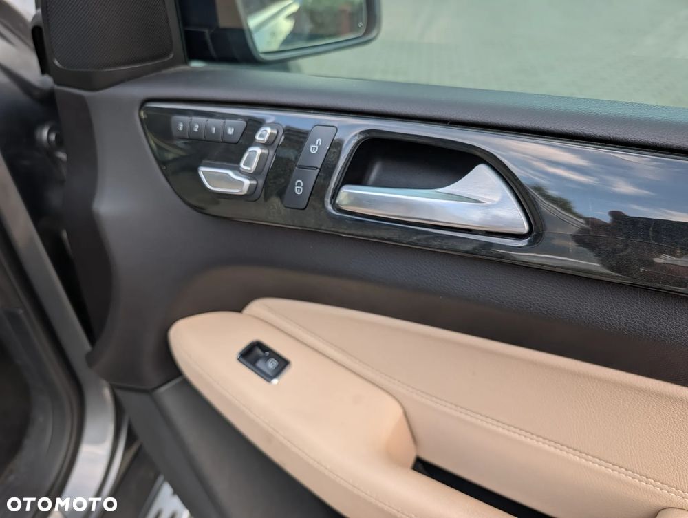 Mercedes-Benz GLS 400 4Matic 9G-TRONIC - 10