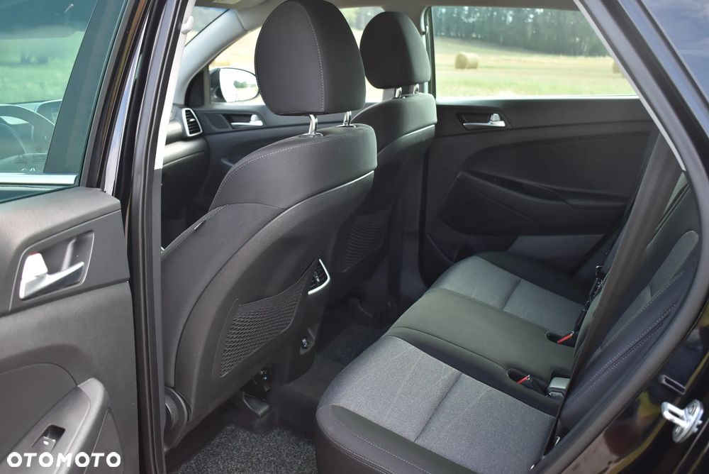 Hyundai Tucson 1.6 CRDi 48V-Hybrid 2WD DCT Trend - 29