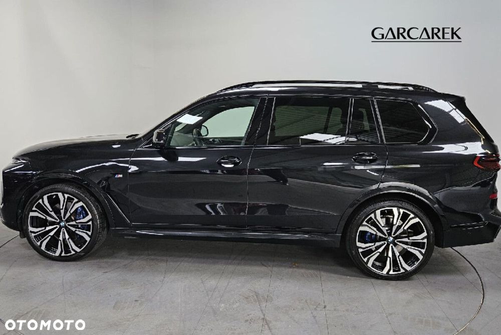 BMW X7 - 7