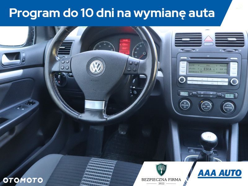 Volkswagen Golf - 9