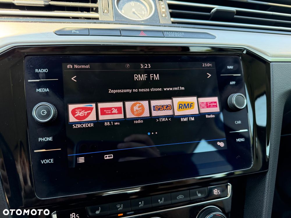 Volkswagen Passat 2.0 TDI BMT Highline DSG7 - 28