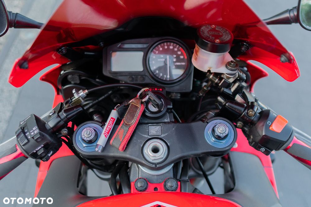 Honda CBR - 22