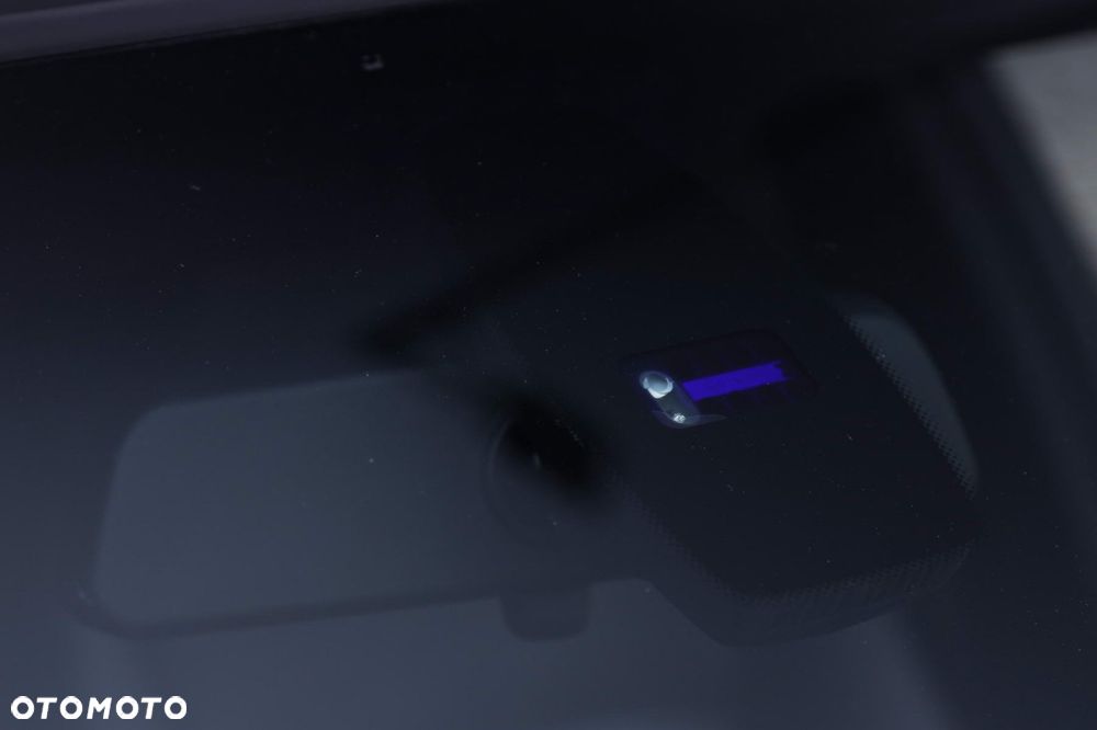 BMW Seria 3 320d - 25