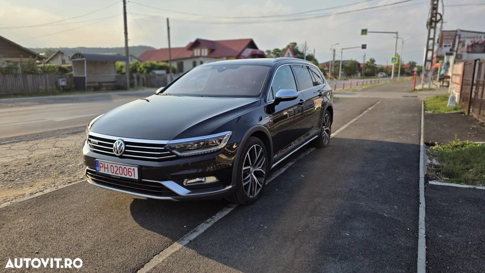 Volkswagen Passat Variant 2.0 TDI SCR 4Motion DSG Highline - 8