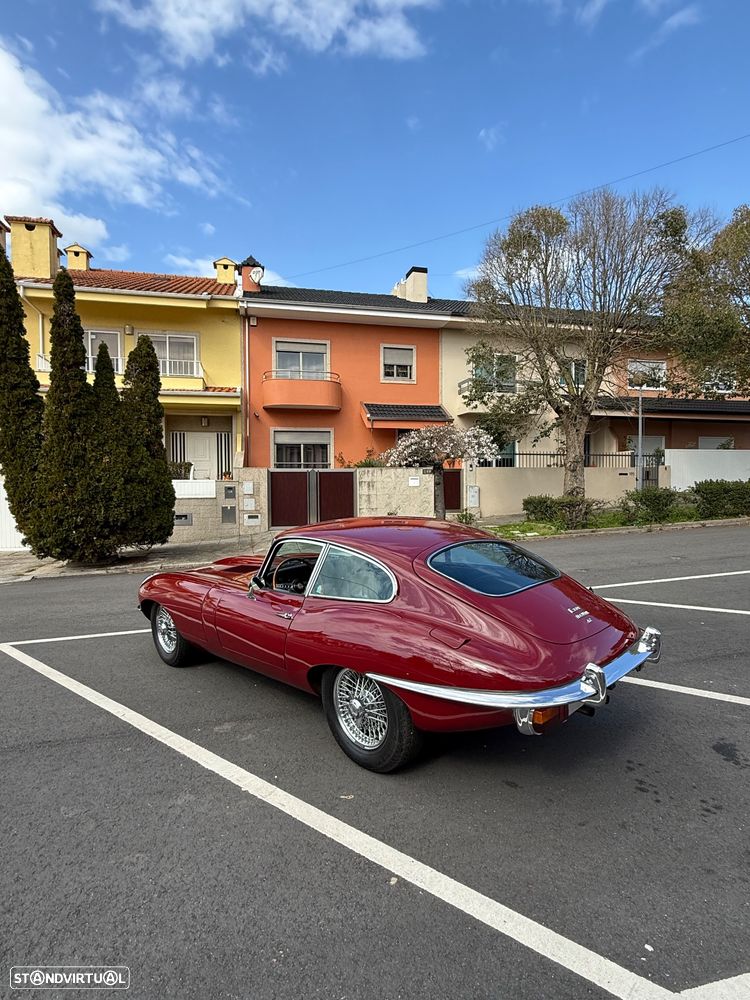 Jaguar E-Type - 11