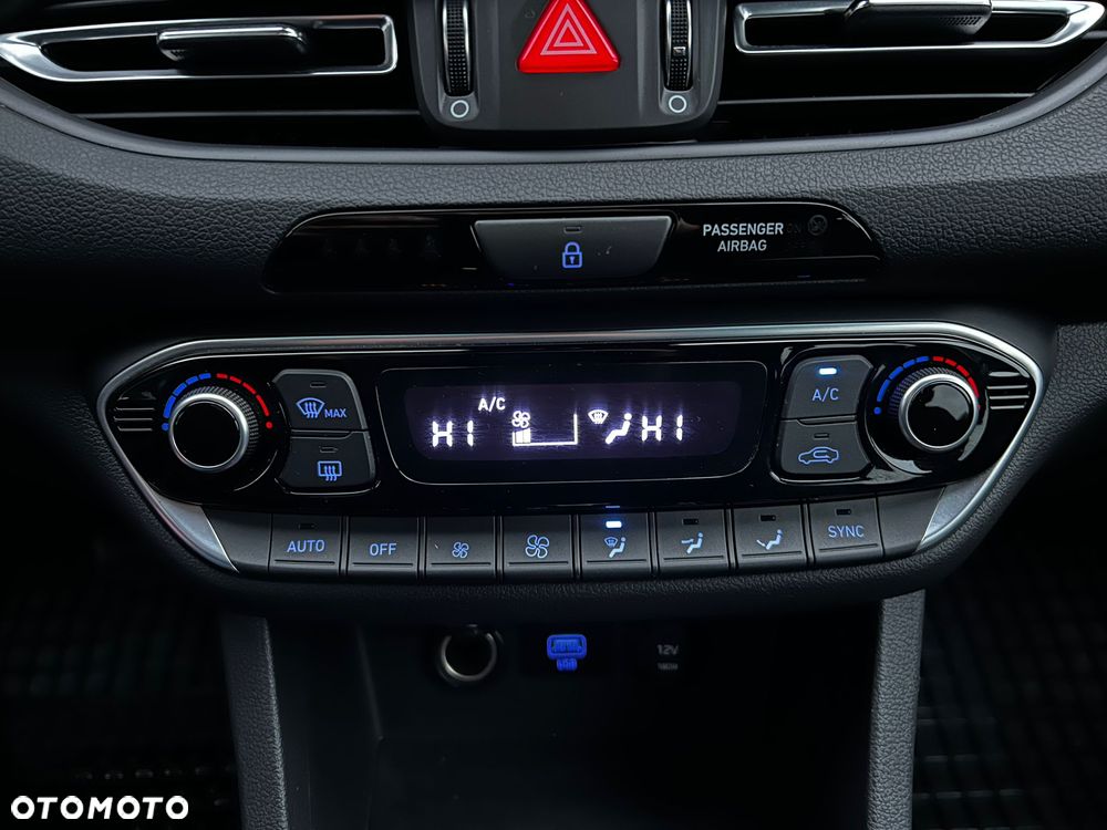 Hyundai i30 1.5 T-GDI 48V-Hybrid DCT Trend - 21