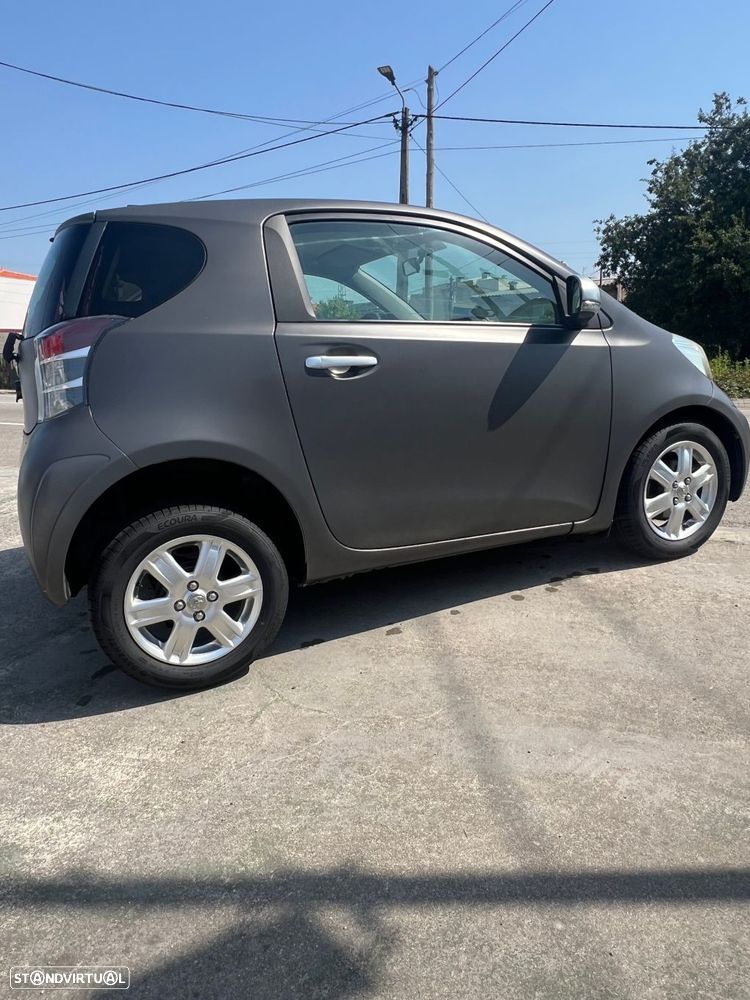 Toyota iQ 1.0 VVT-i - 7