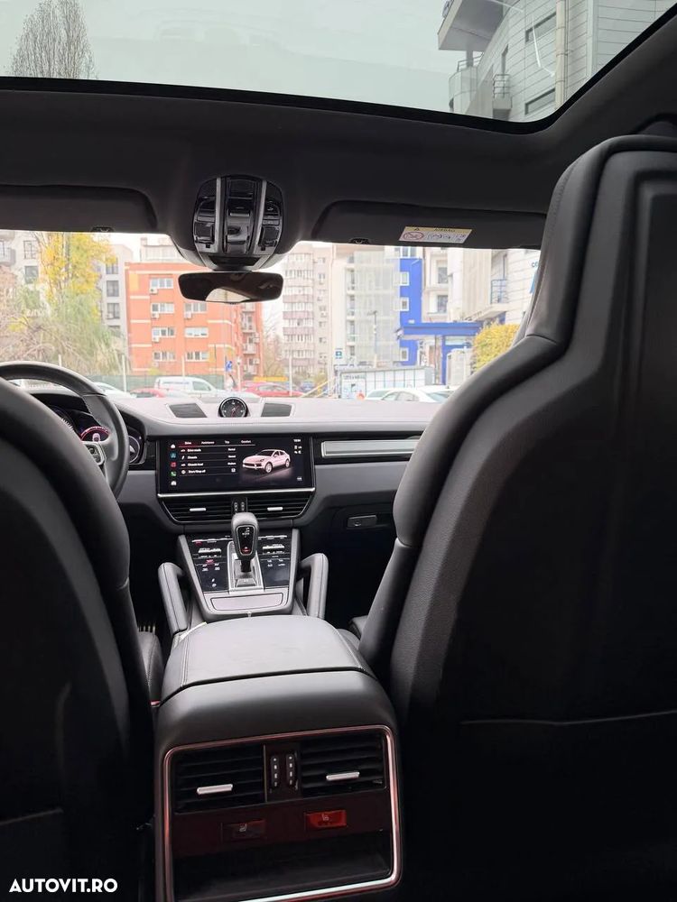 Porsche Cayenne - 5