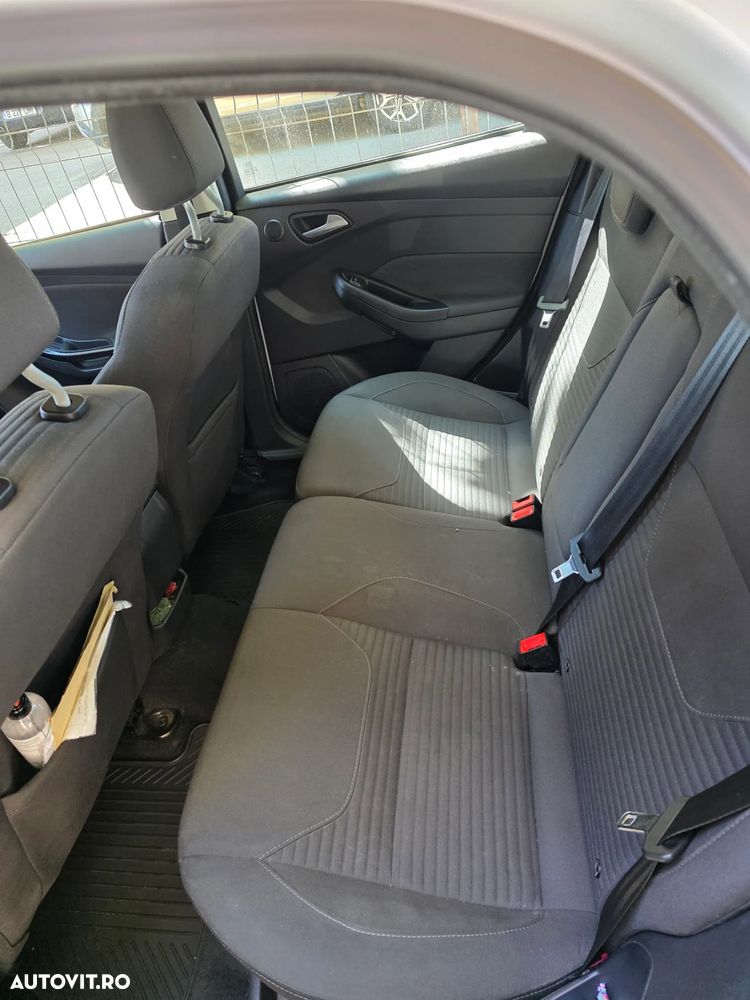 Ford Focus - 6
