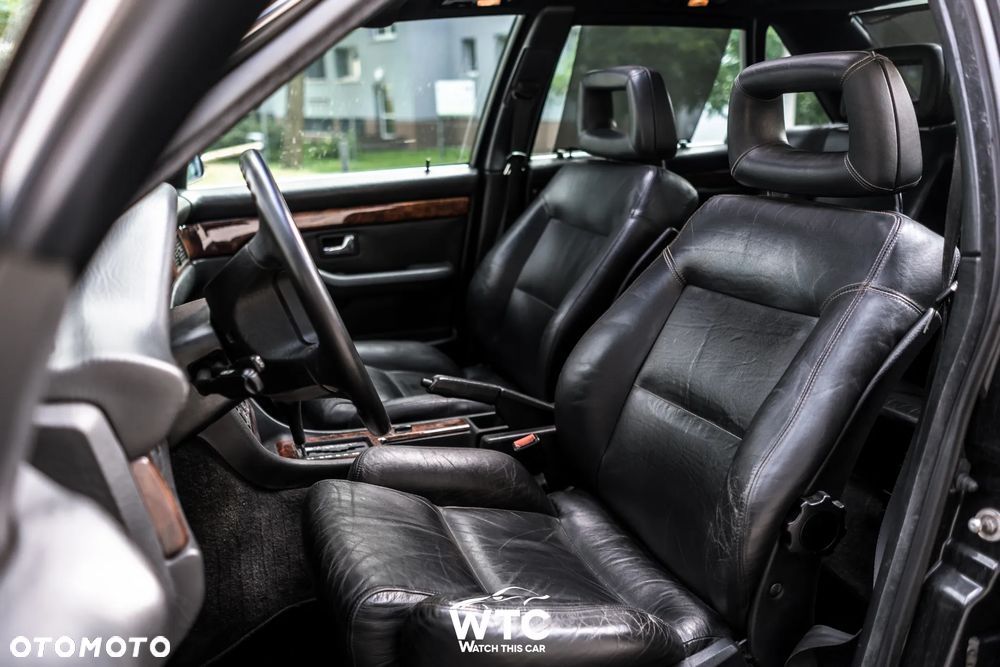 Audi V8 4.2 - 36