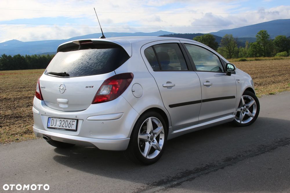 Opel Corsa 1.6T GSI - 19