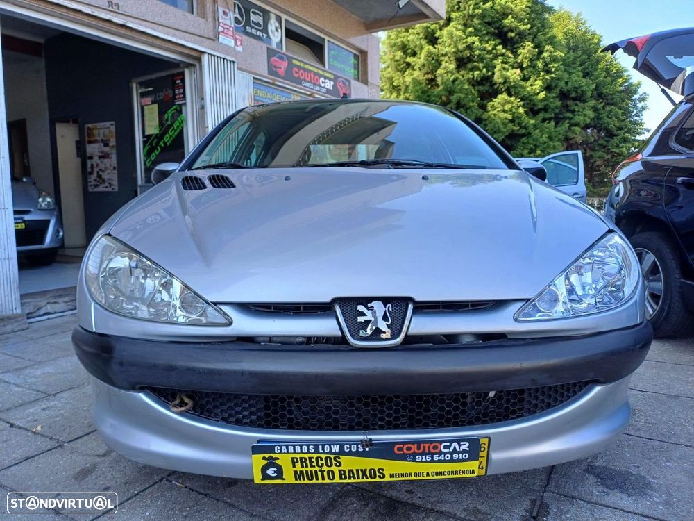 Peugeot 206 1.4 XT — fotografia 2