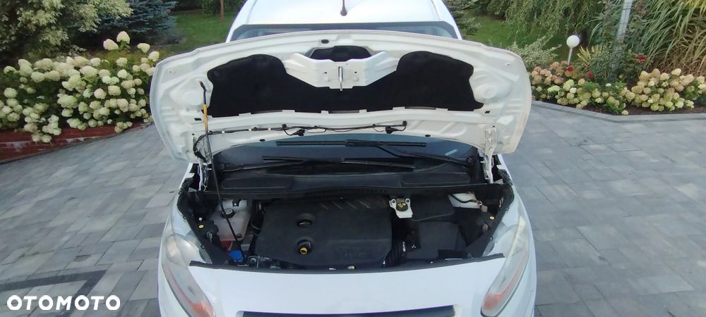 Ford Tourneo Connect 1.6 TDCi Ambiente - 9