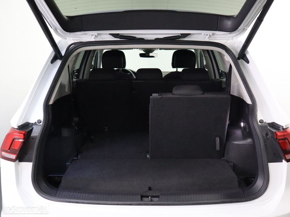 VW Tiguan Allspace 2.0 TDI Life DSG - 24