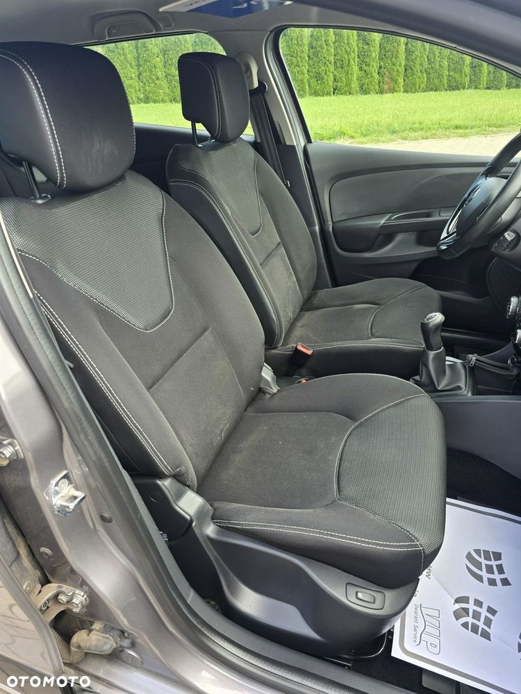 Renault Clio - 24