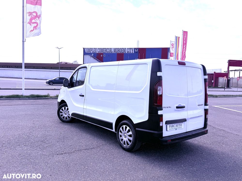 Renault Trafic ENERGY Start & Stop Combi L1H1 Expression - 6