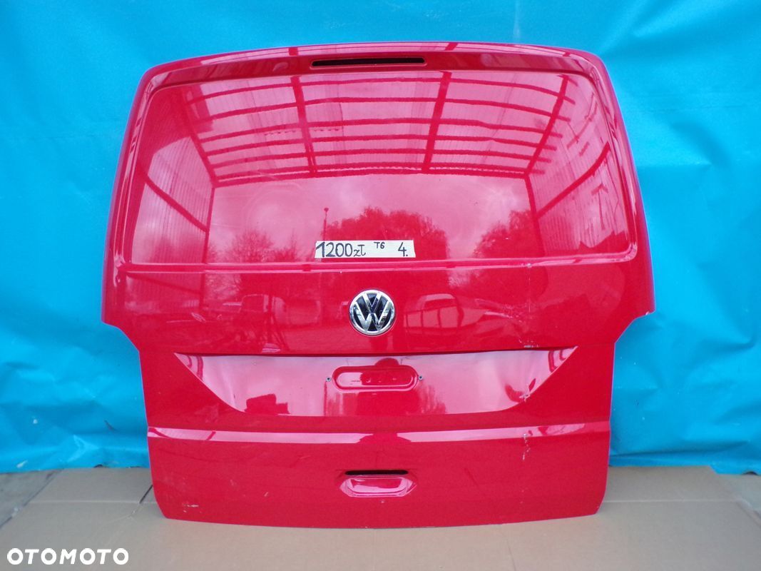 VW T6 TRANSPORTER 15- KLAPA TYLNA PEŁNA CZERWONA - 1