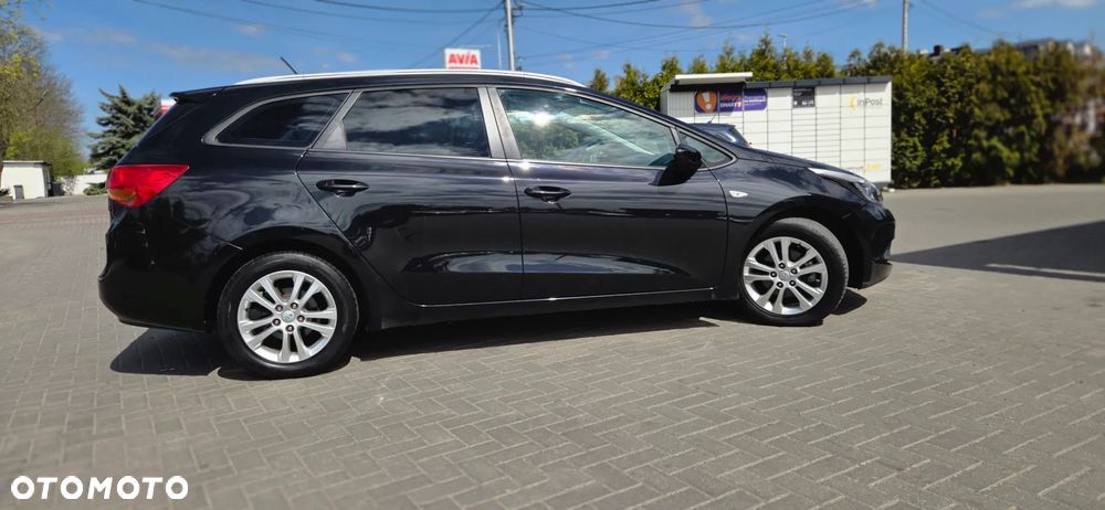 Kia Ceed 1.4 CVVT Dream-Team Edition - 15
