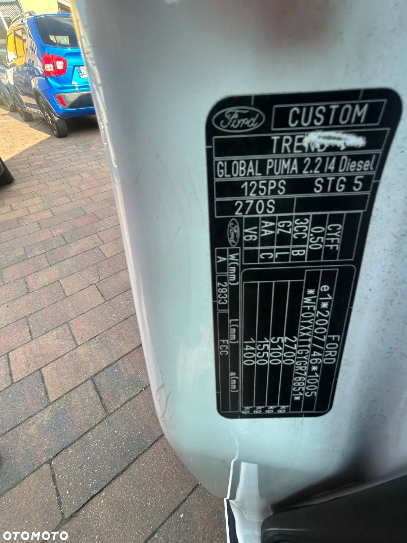 Ford Custom - 13