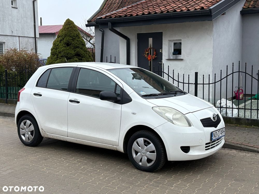 Toyota Yaris 1.0 Luna - 3