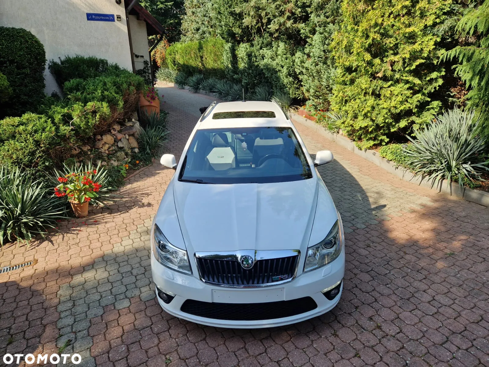 Skoda Octavia 2.0 TDI CR DPF DSG RS - 3