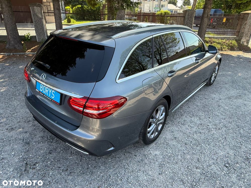 Mercedes-Benz Klasa C 220 d 4-Matic 9G-TRONIC - 35