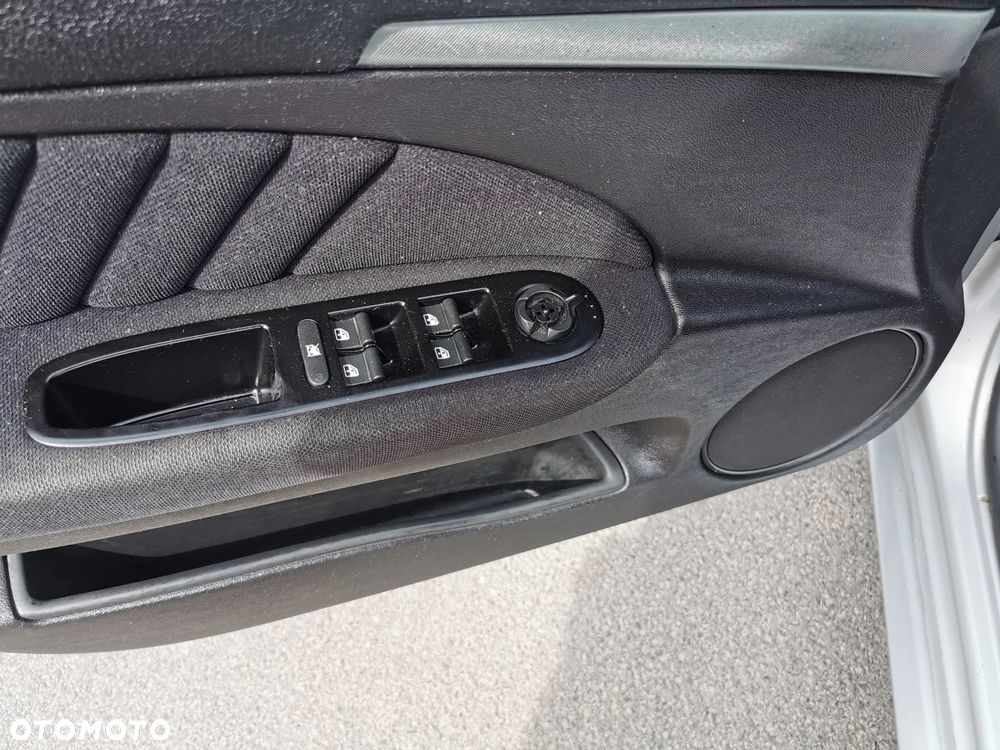 Alfa Romeo 159 1.9JTDM Impression - 10