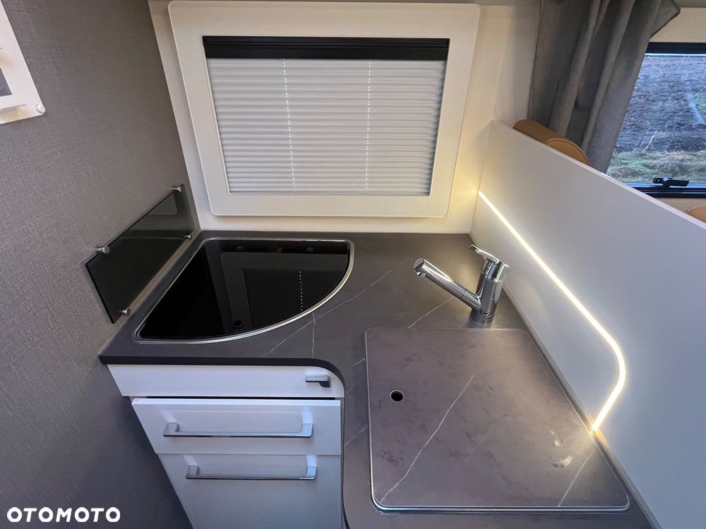 Renault MASTER AHORN CANADA AE 2024r - 32