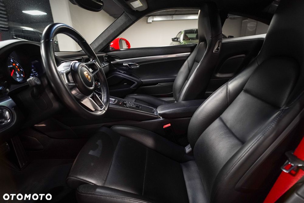 Porsche 911 Carrera S PDK - 22
