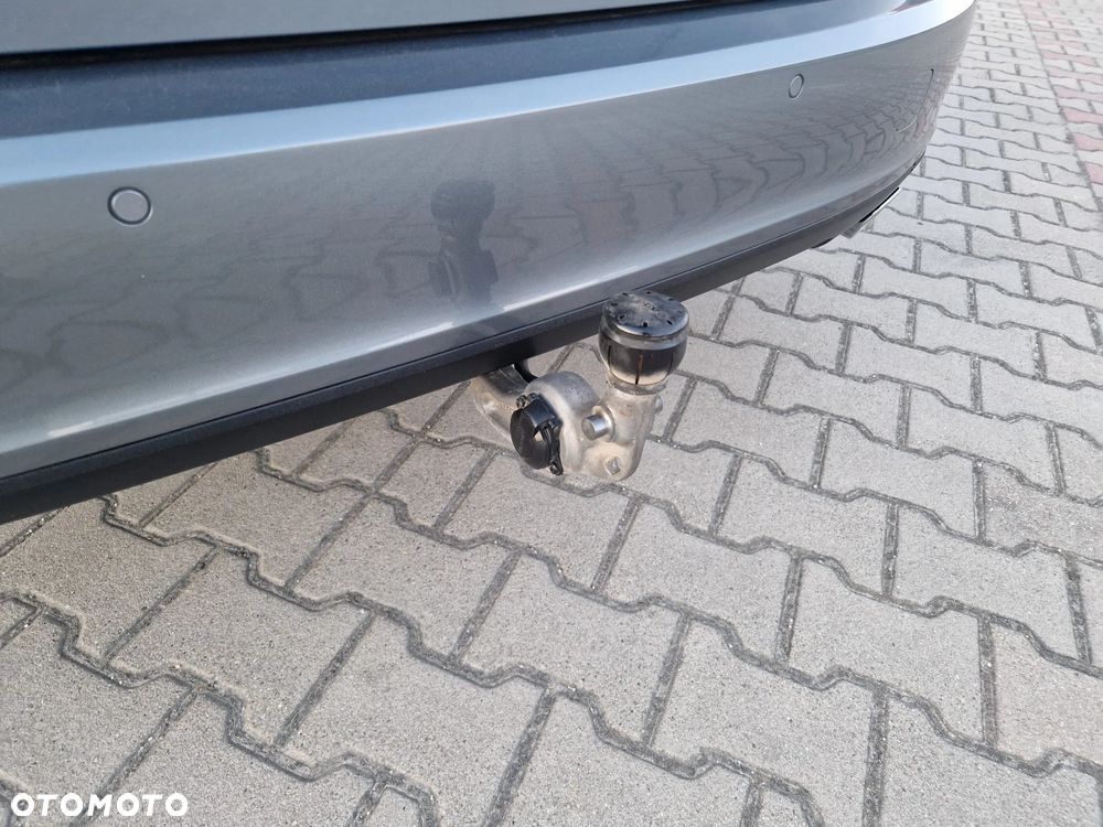 Volvo V90 D4 AWD Geartronic Momentum Pro - 14