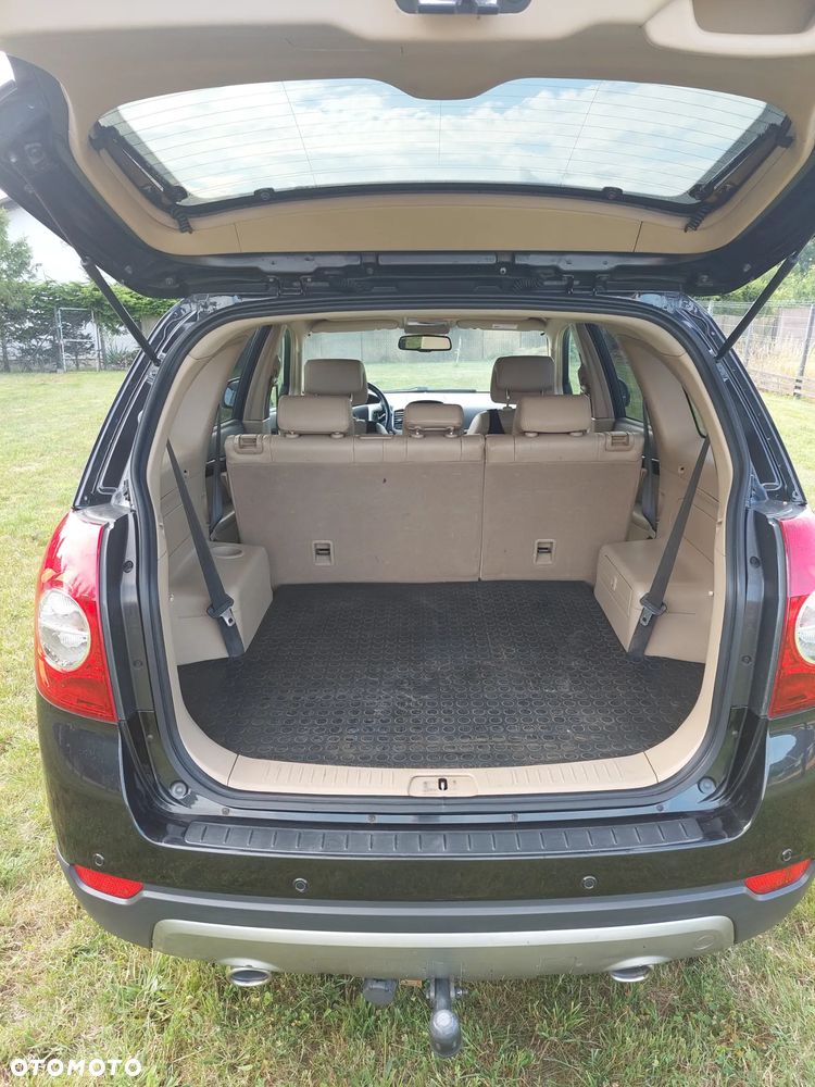 Chevrolet Captiva 2.0 d LT medium - 19