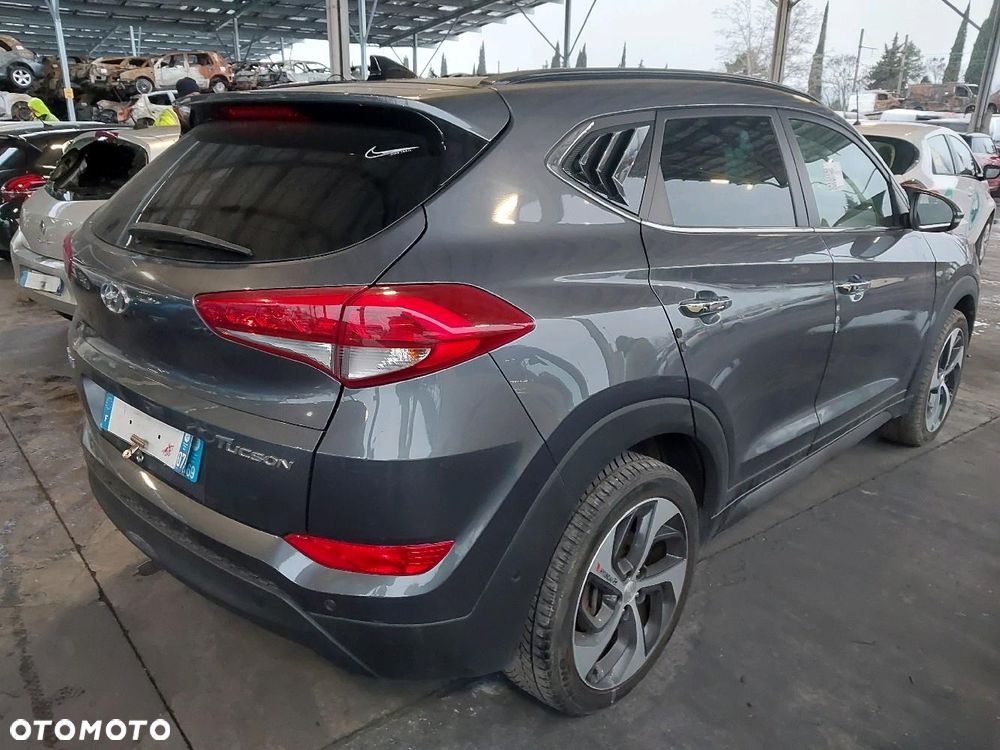 Hyundai Tucson - 4