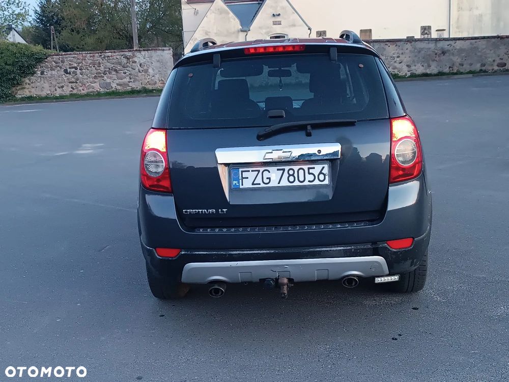 Chevrolet Captiva 2.0 d LT base 5os - 5