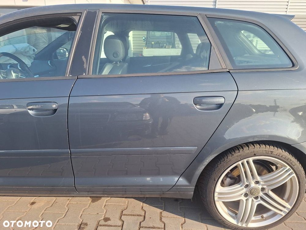 DRZWI KOMPLETNE LEWY TYŁ AUDI A3 8P LIFT LZ7H - 1