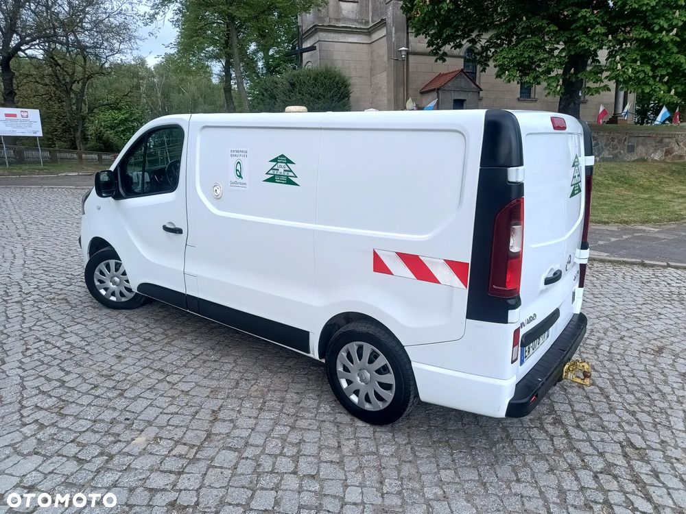 Opel Vivaro - 8
