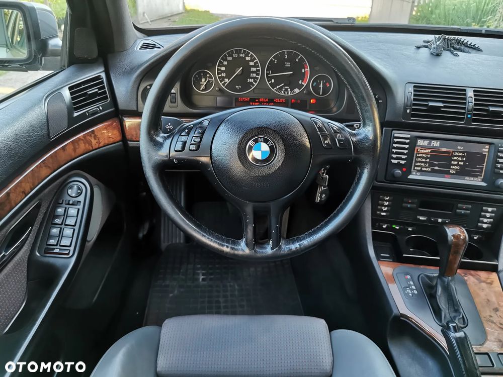 BMW Seria 5 - 10