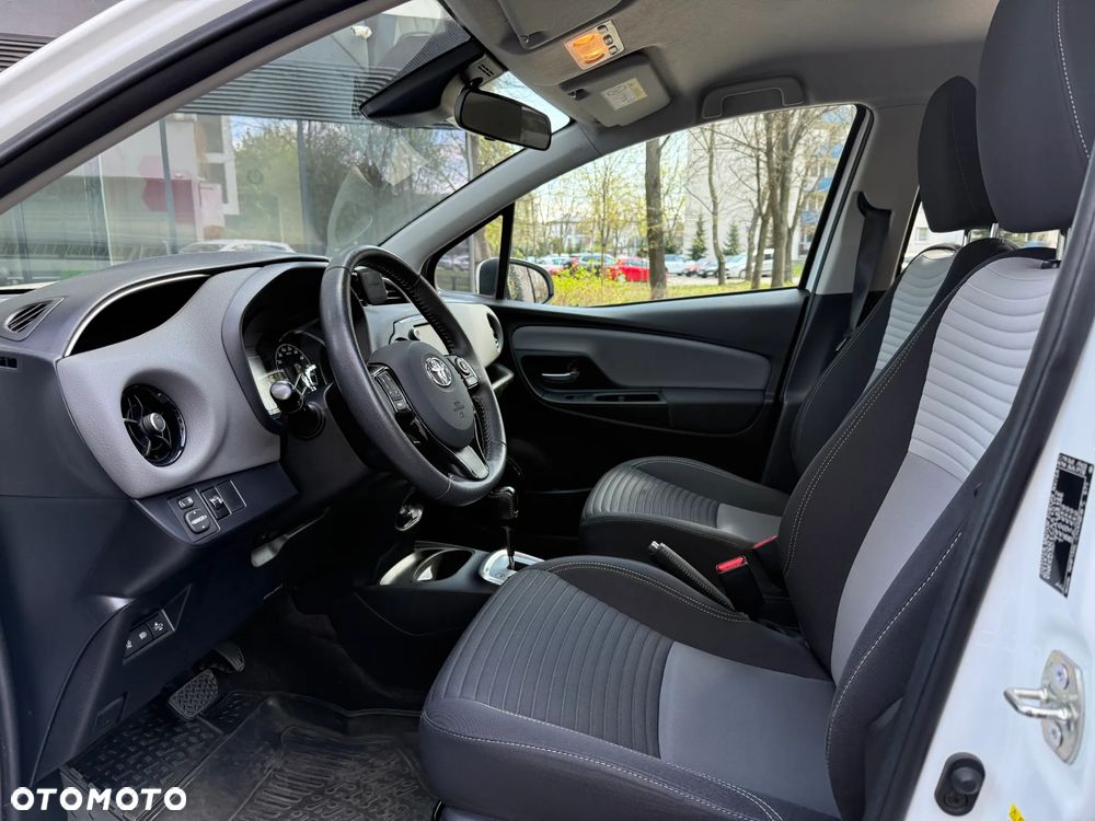 Toyota Yaris - 15