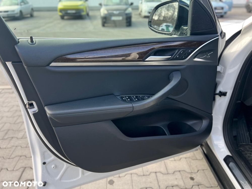 BMW X3 - 18