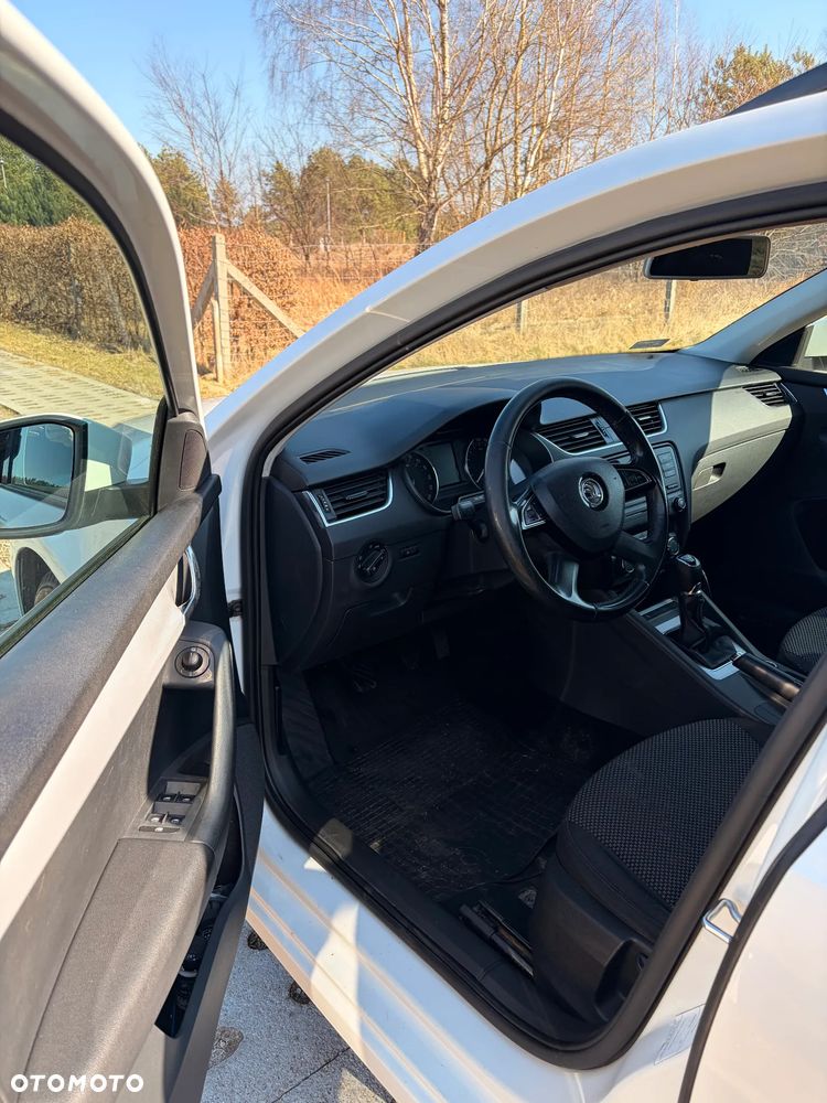 Skoda Octavia 1.6 TDI Ambition - 11
