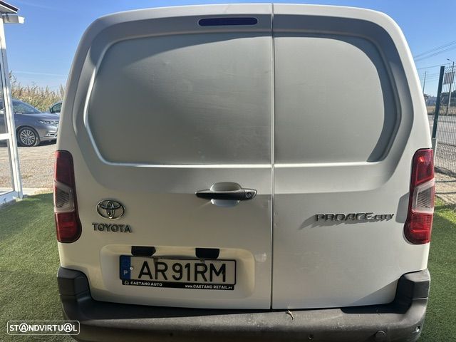 Toyota PROACE CITY LONGA CX.6 V. - 6