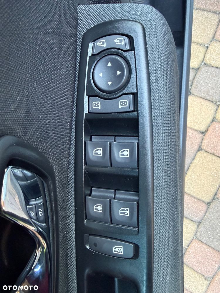 Renault Megane 1.6 16V 110 LIMITED - 22