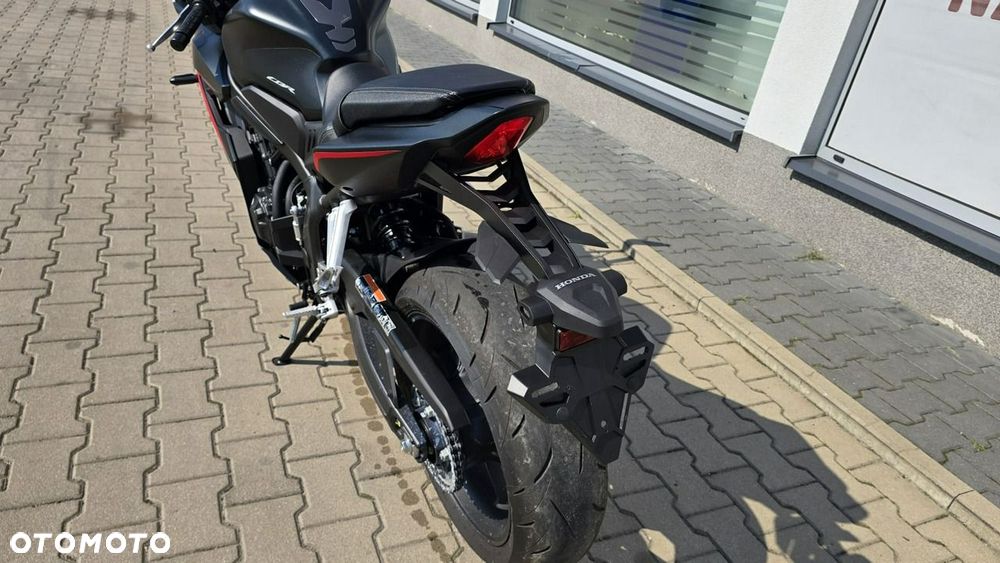 Honda CBR - 8