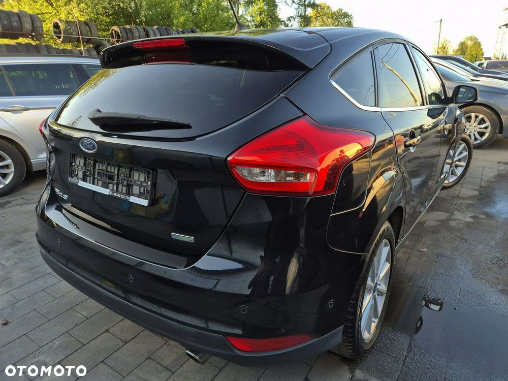 Ford Focus 1.5 EcoBoost Start-Stopp-System TITANIUM - 4