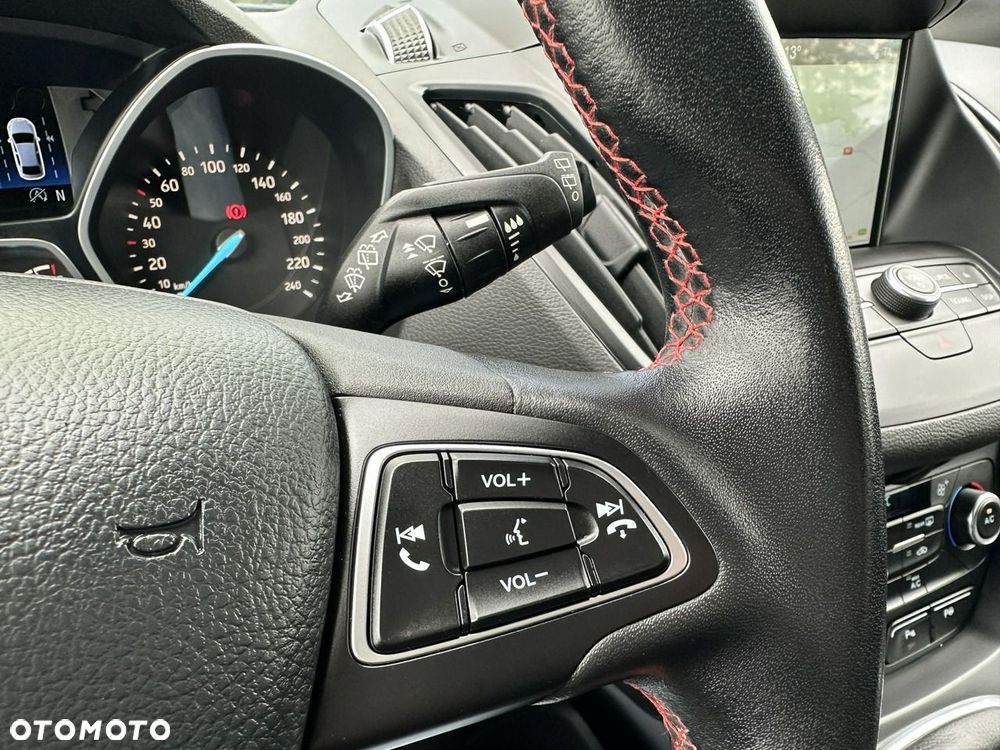 Ford Kuga 1.5 EcoBoost 2x4 ST-Line - 20
