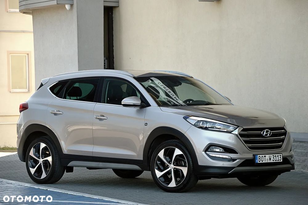 Hyundai Tucson blue 1.7 CRDi 2WD Intro Edition - 18