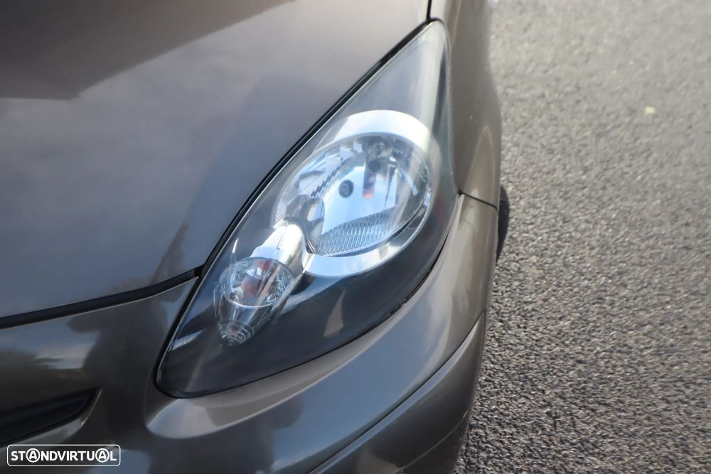 Toyota Aygo Connect - 23