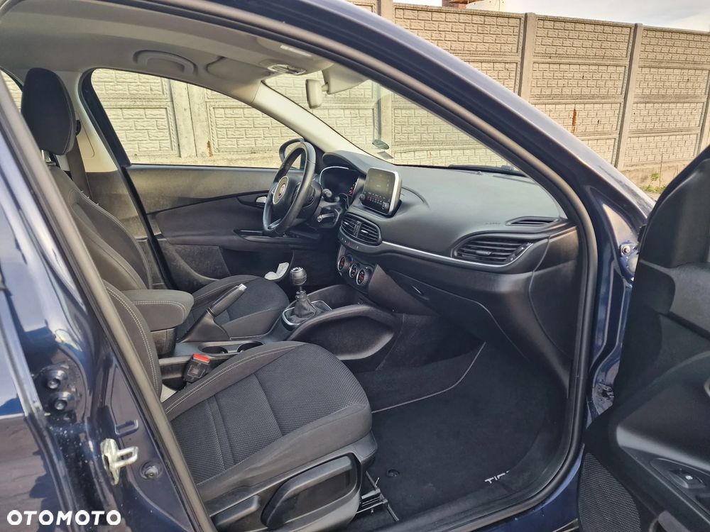 Fiat Tipo 1.6 MultiJet 16v Lounge - 10