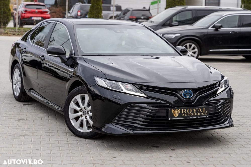 Toyota Camry - 2
