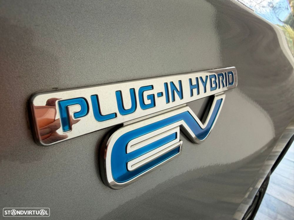 Mitsubishi Outlander 2.0 Instyle Navi - 26