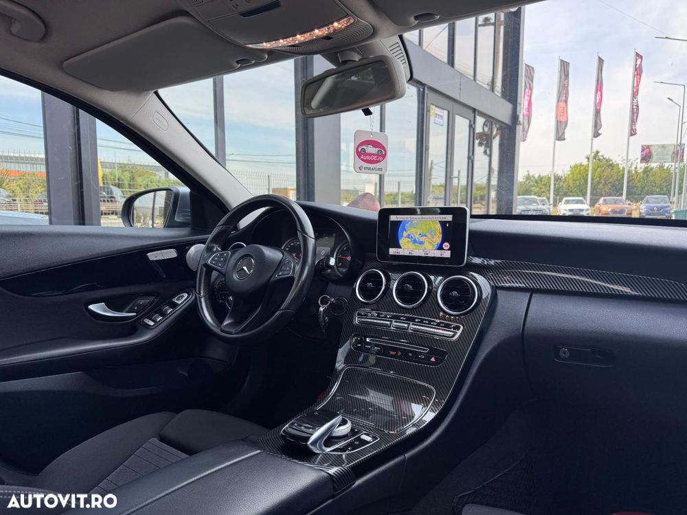 Mercedes-Benz C - 7